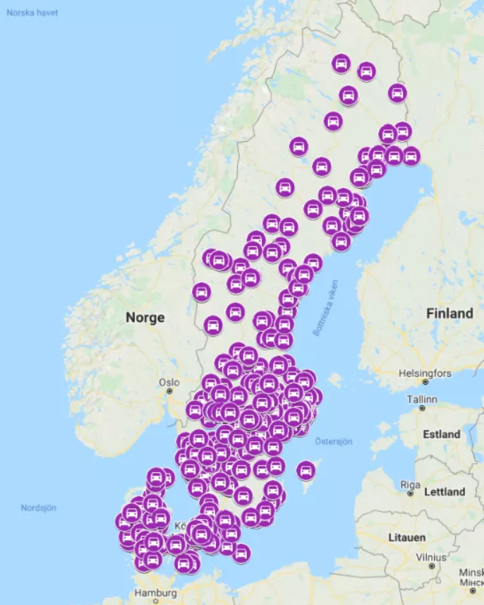 Karta över laddstationer i Sverige hösten 2021.